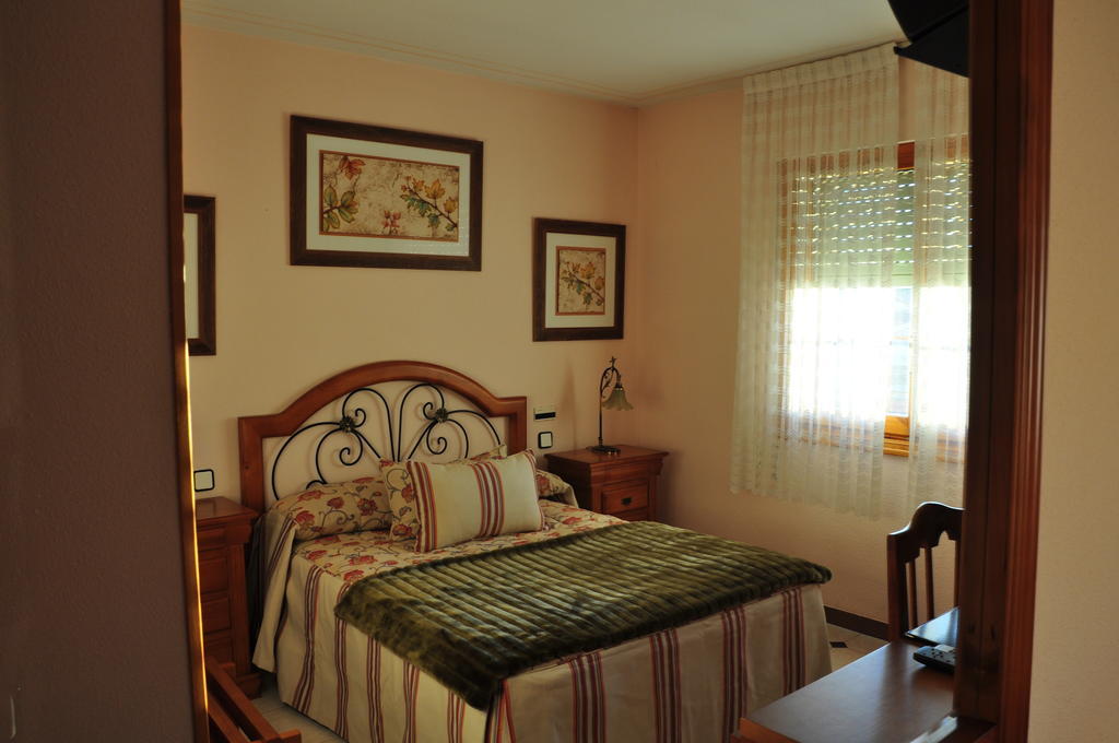Hospederia Gemma Hotel La Lastrilla Szoba fotó