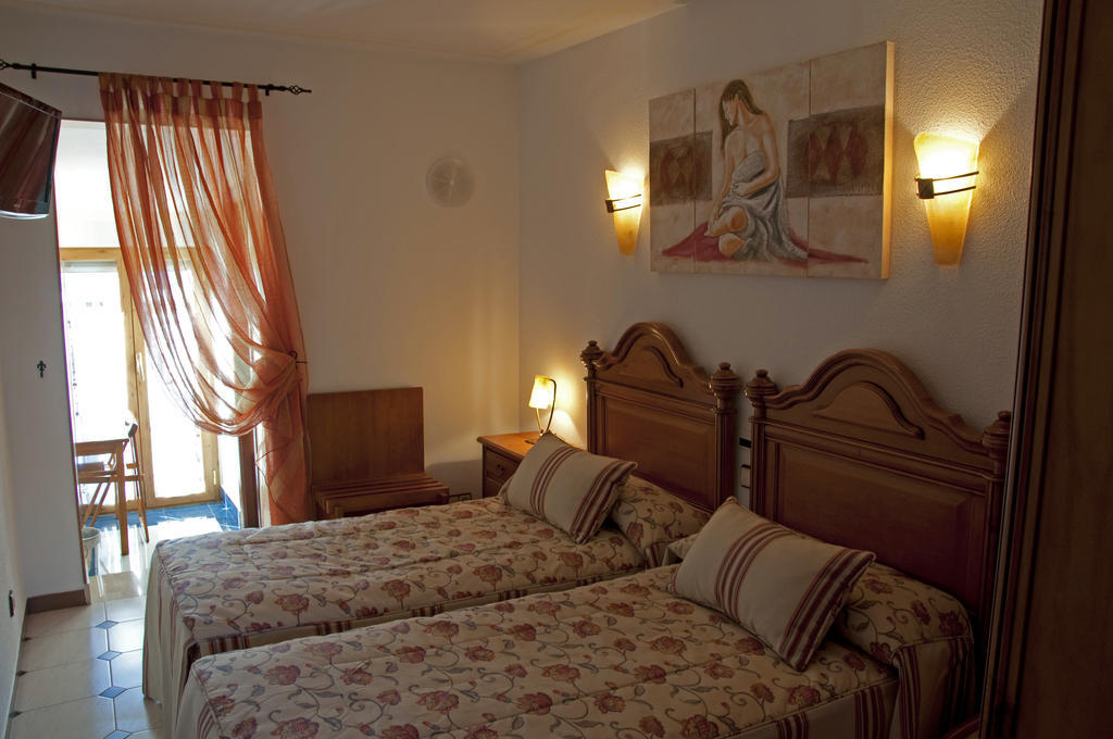 Hospederia Gemma Hotel La Lastrilla Szoba fotó
